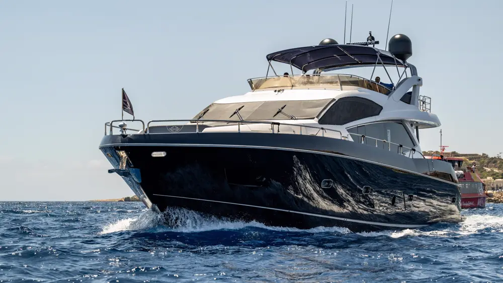 Manhattan 73ft underway
